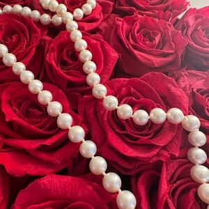 6.5-7.0mm White Freshwater Pearl Necklace - AAAA Quality 18“